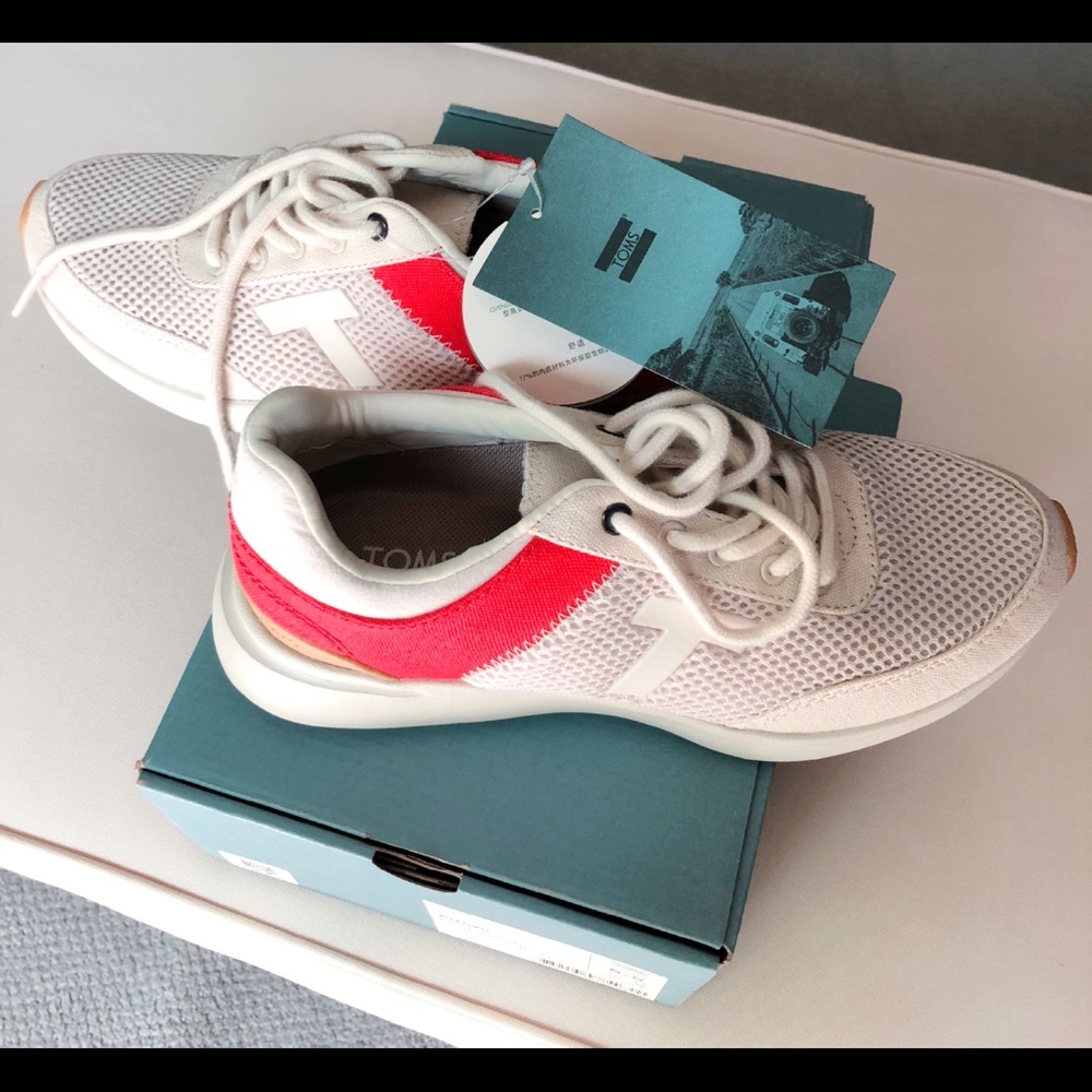 Toms Women Arroyo Red/Birch Canvas/ Mesh size 5.5